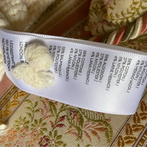 Pilcro Anthropologie Sleeveless Cream Sweater size M new! - Picture 9 of 9